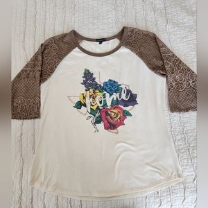 Chances R, Women's Texas Flowers, Lace Sleeve Tee, Size XL